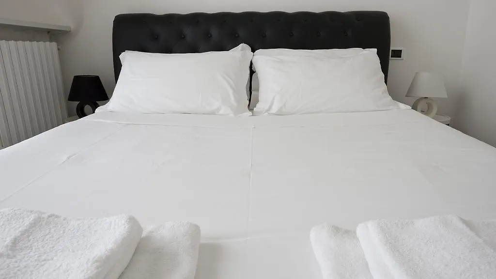 Italianway-Dogana Apartman Milánó
